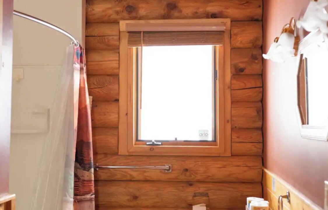 Photo of Bathroom in Deerwood