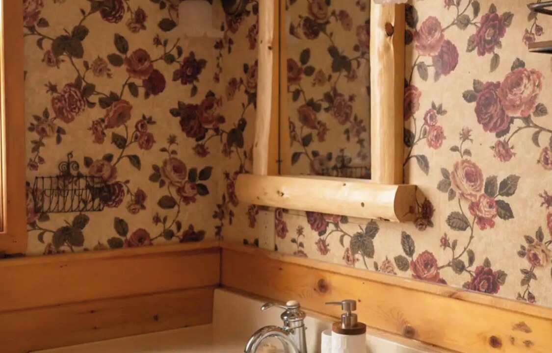 Photo of Bathroom in Deerwood