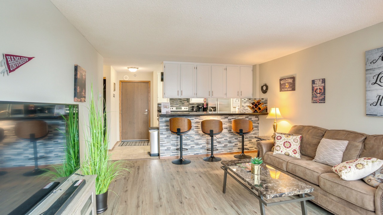Photo of Livingroom in Elliot Park
