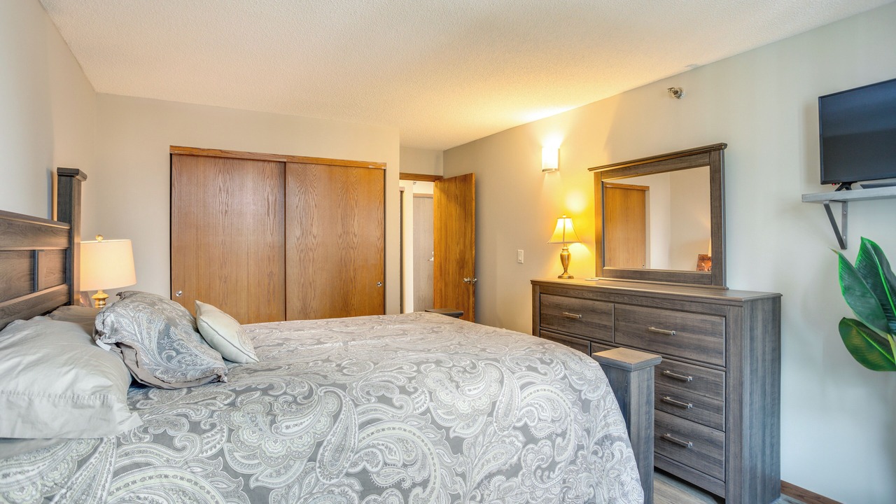 Photo of Bedroom in Elliot Park