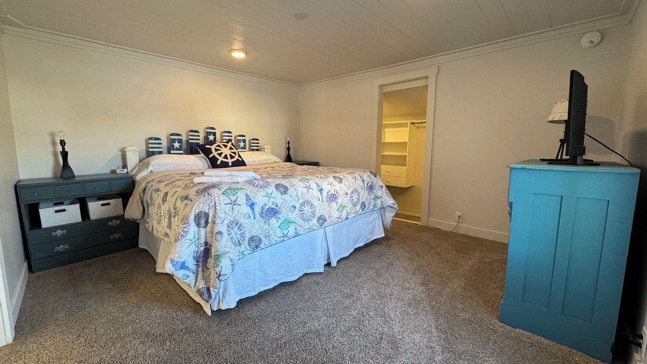 Photo of Bedroom in Spring Lake