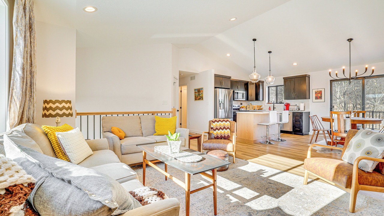Photo of Livingroom in Rochester