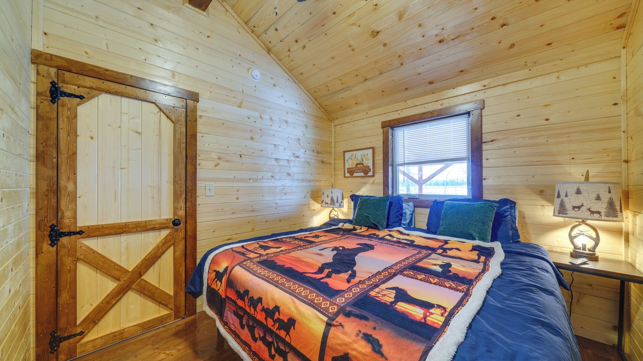 Photo of Bedroom in La Grange