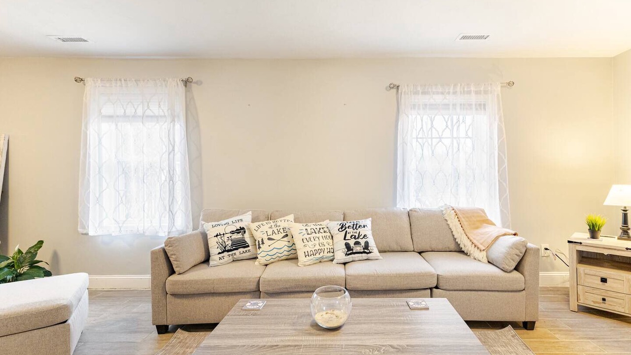 Photo of Livingroom in Worcester