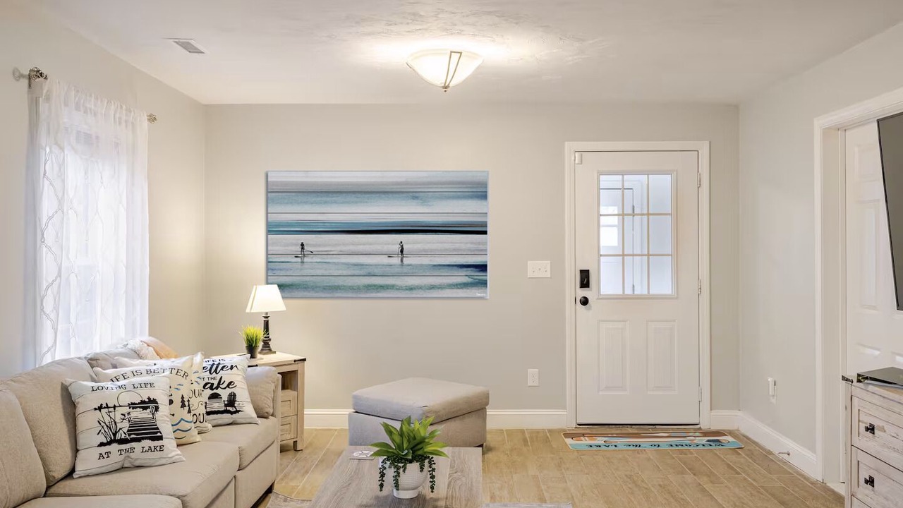 Photo of Livingroom in Worcester