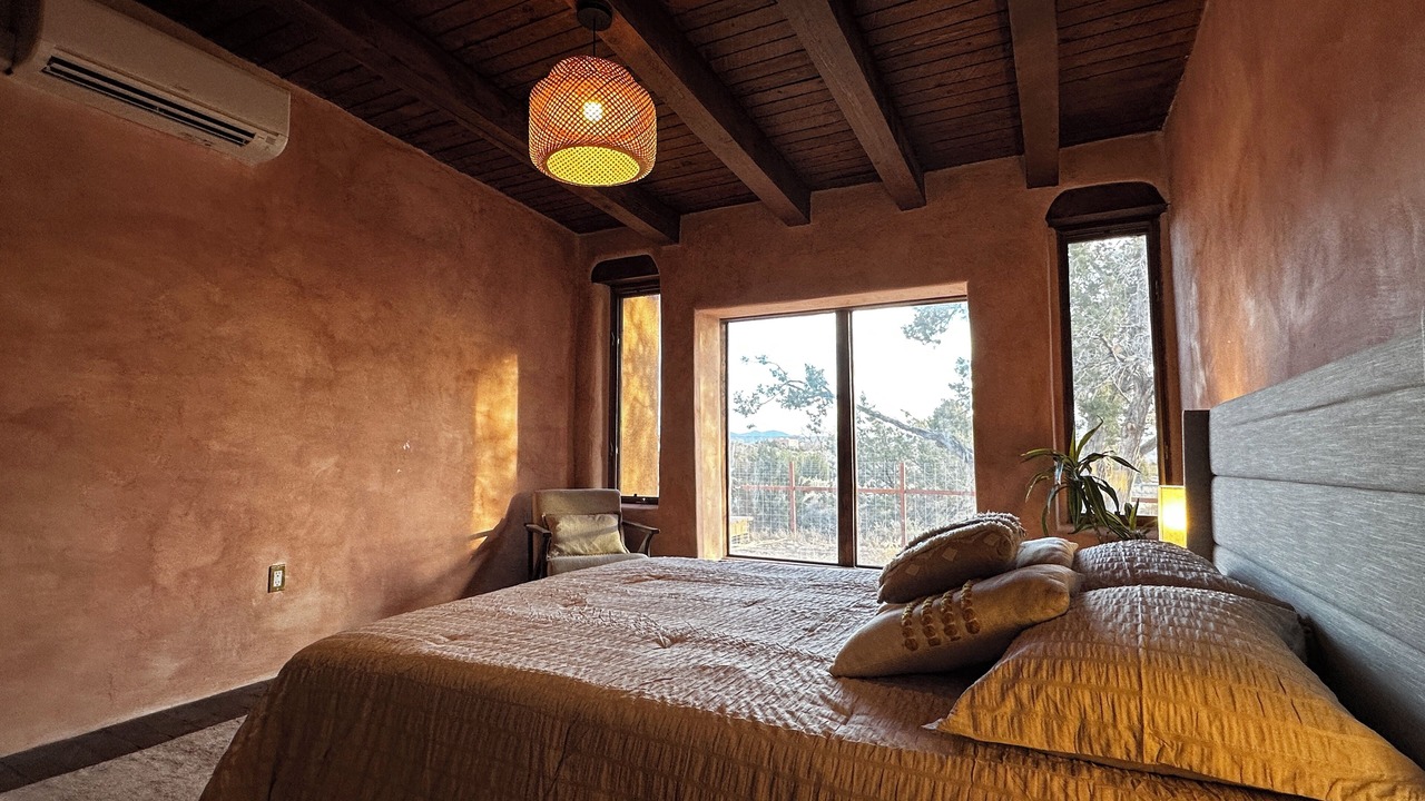 Photo of Bedroom in Nambe Pueblo