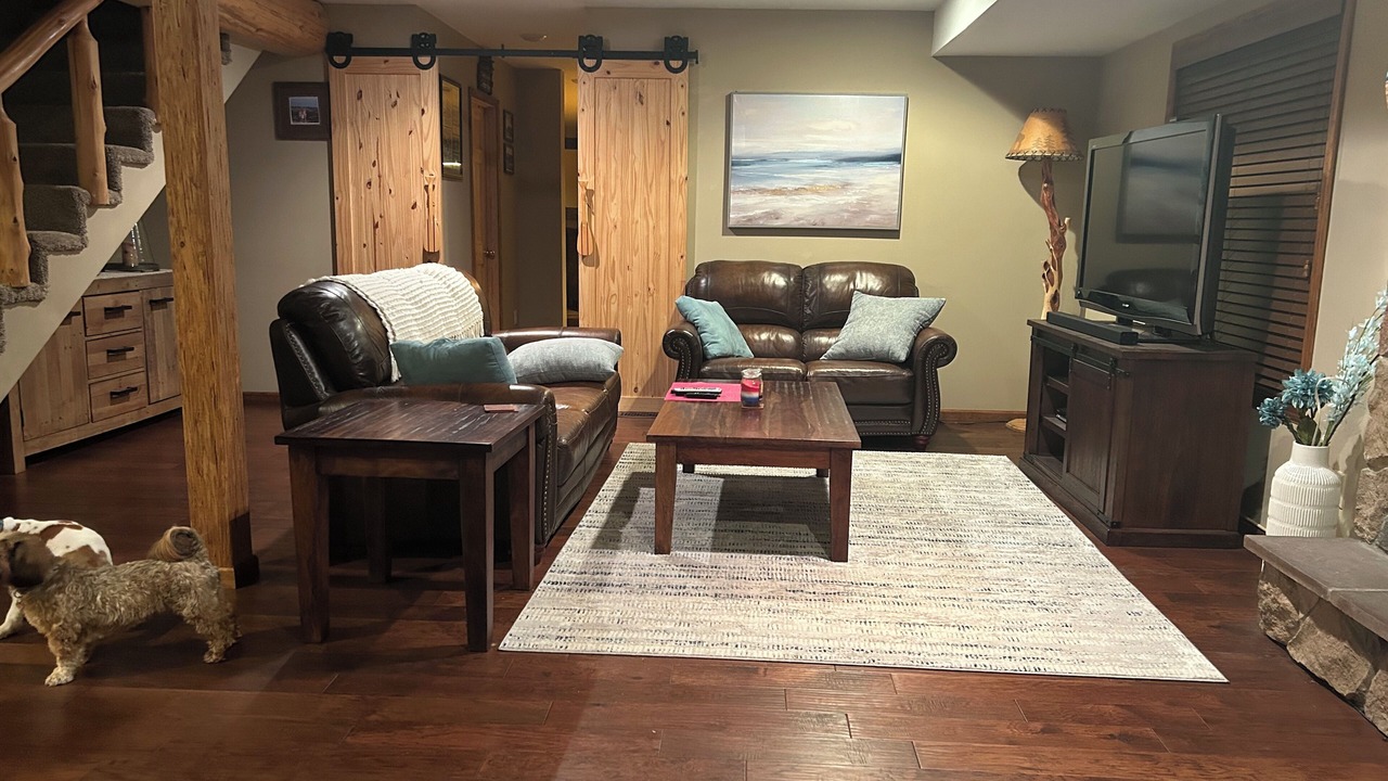Photo of Livingroom in Lake Shore