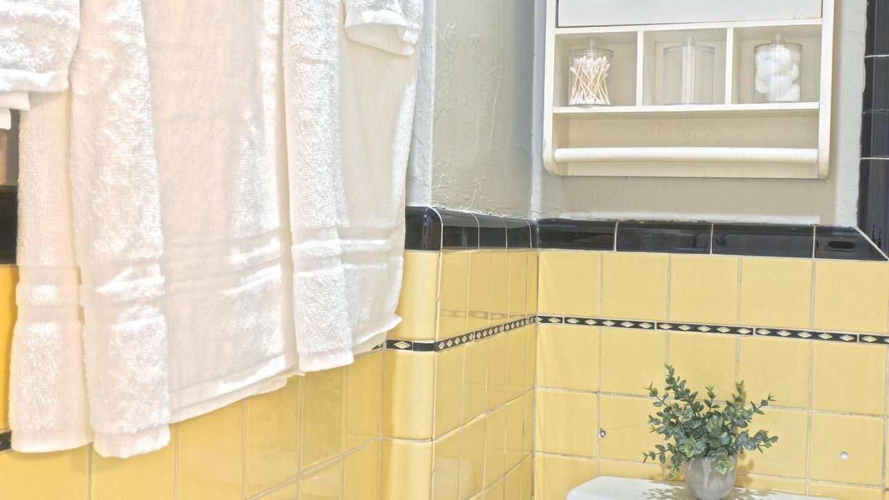 Photo of Bathroom in Summit - University