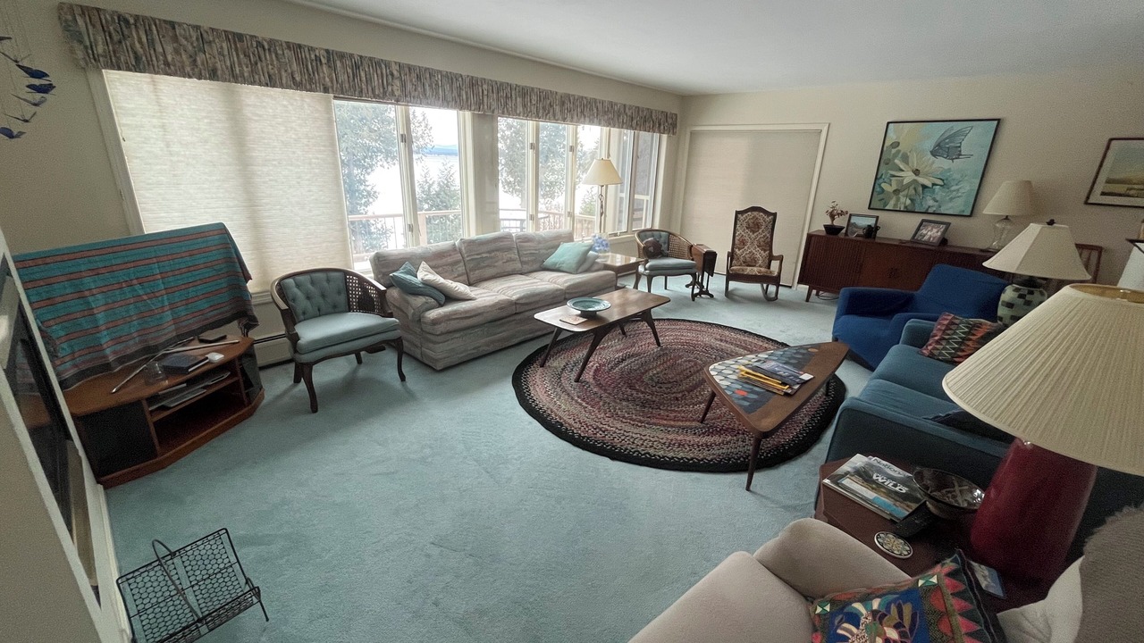 Photo of Livingroom in South Hero