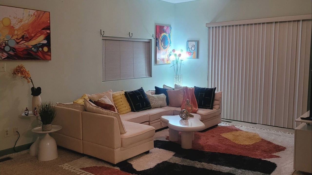 Photo of Livingroom in White Lake