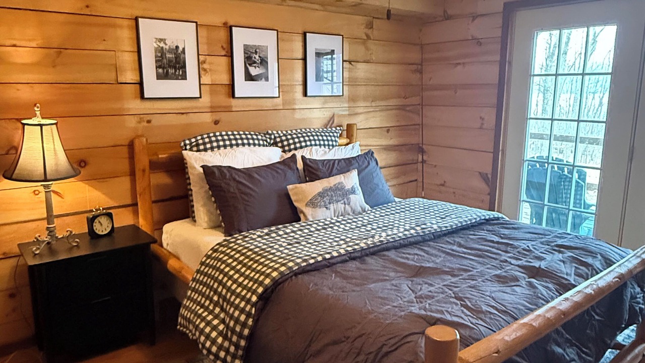 Photo of Bedroom in Chetek