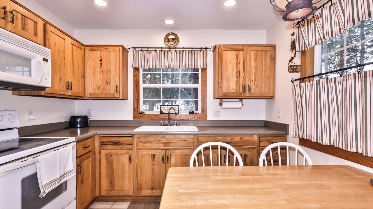 Photo of Kitchen in Sayner