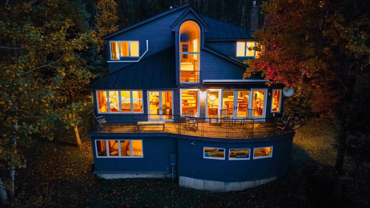 Photo of Others in Stowe Hollow