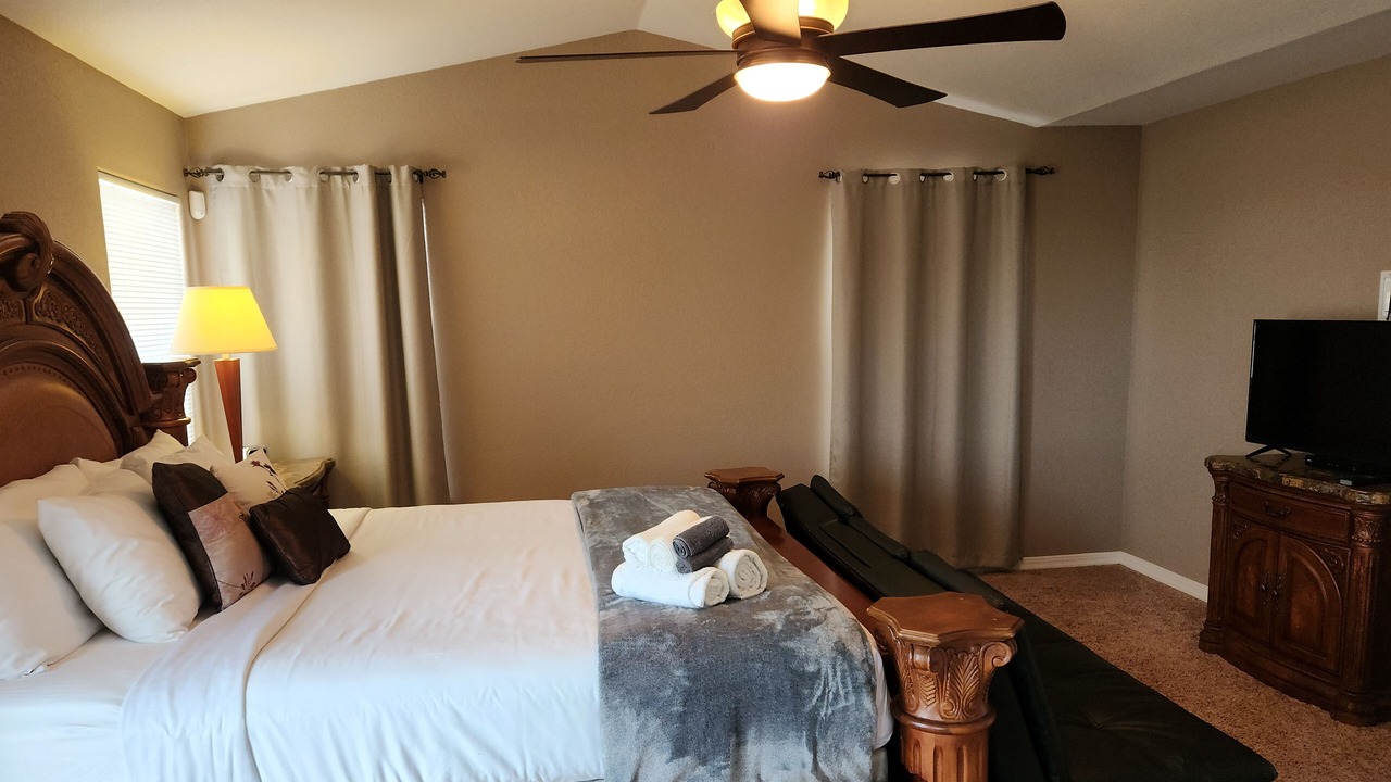 Photo of Bedroom in Northeast Heights