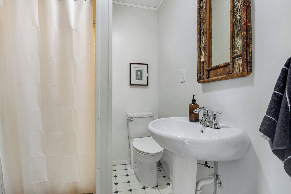 Photo of Bathroom in Stone Lake