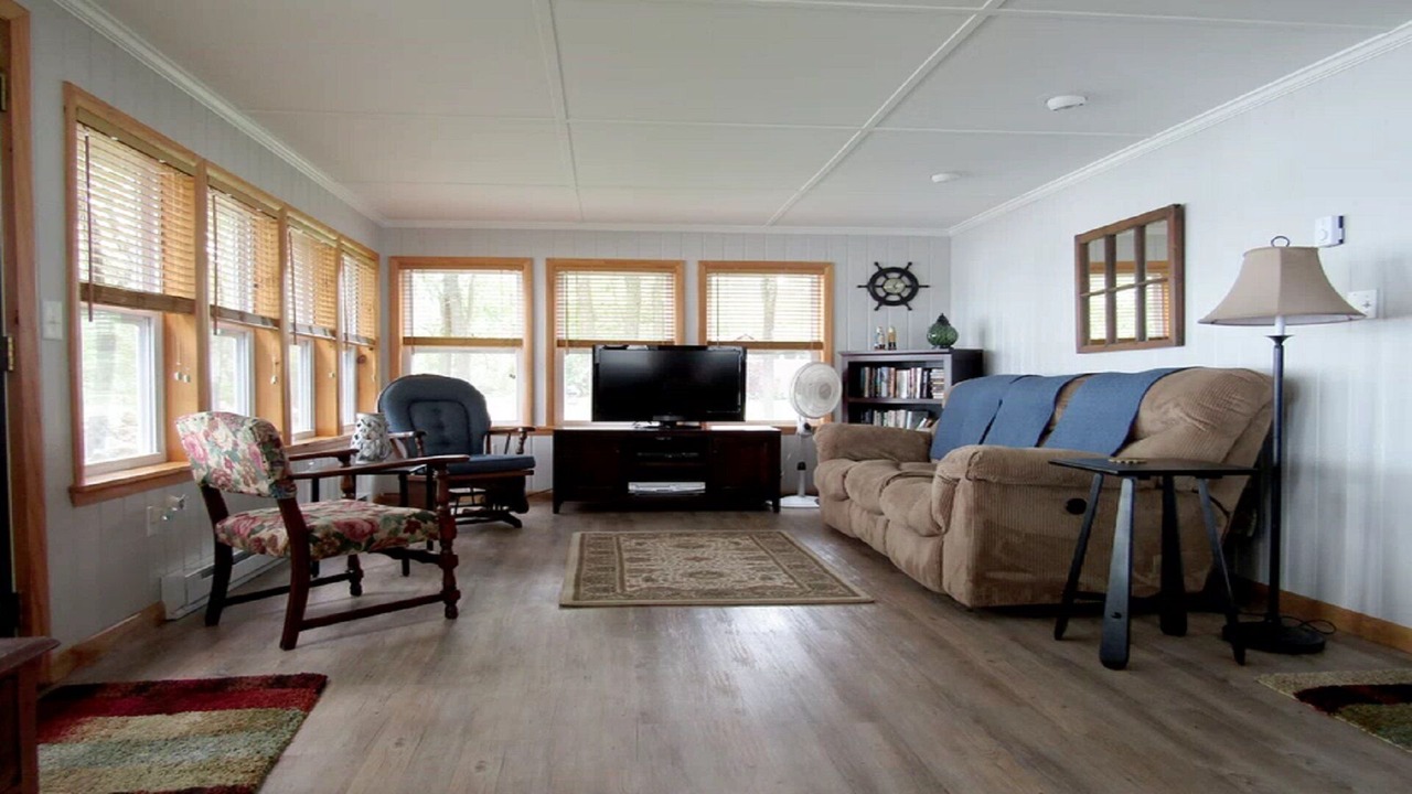 Photo of Livingroom in Champlain
