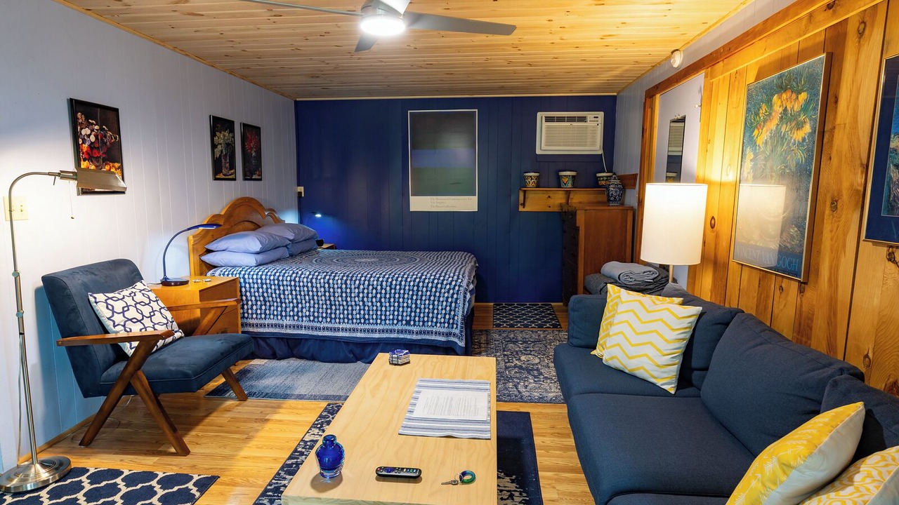 Photo of Bedroom in Shelburne Falls