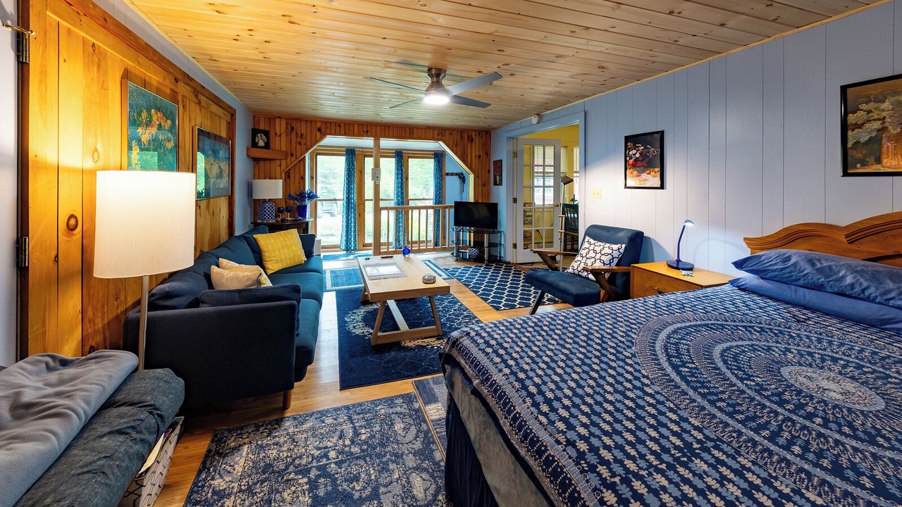 Photo of Bedroom in Shelburne Falls