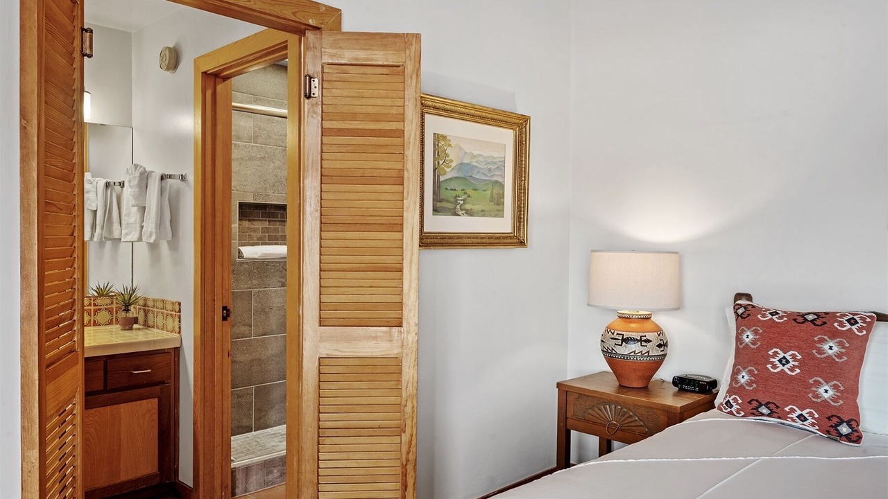 Photo of Bedroom in Nambe Pueblo