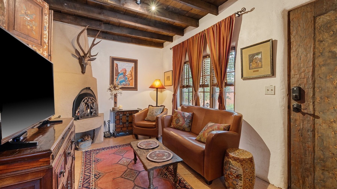 Photo of Livingroom in Downtown Santa Fe