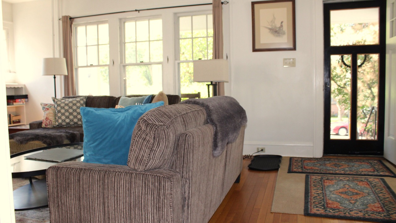 Photo of Livingroom in Burlington