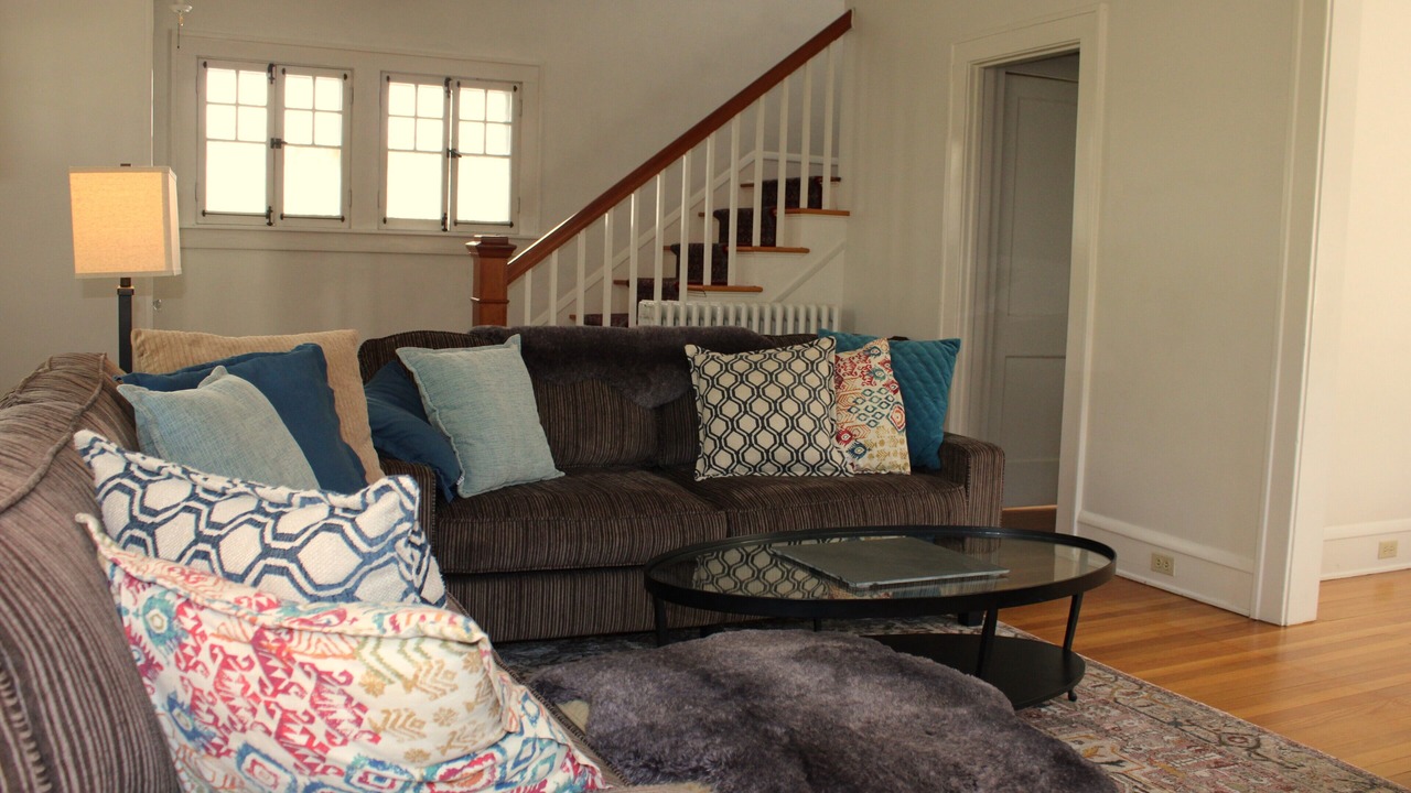 Photo of Livingroom in Burlington