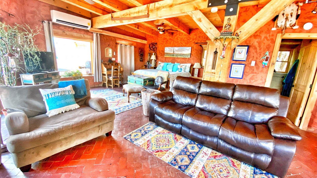 Photo of Livingroom in Taos