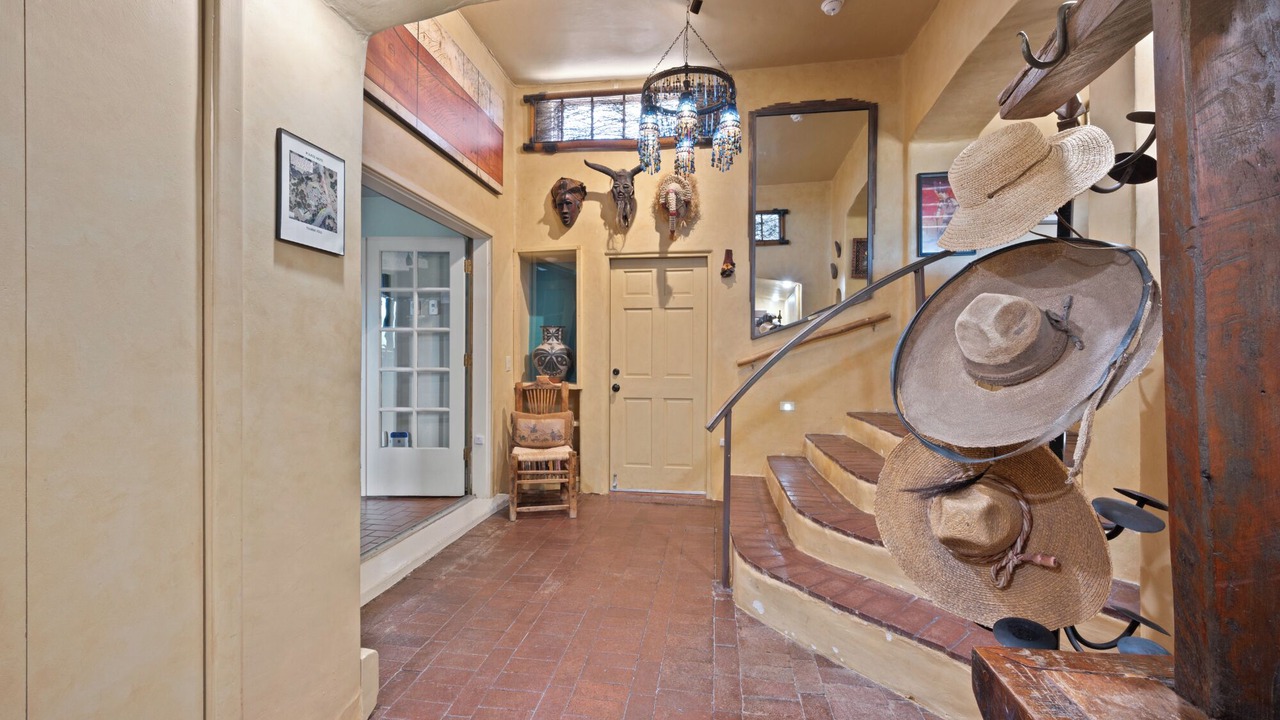 Photo of Others in Northeast Santa Fe