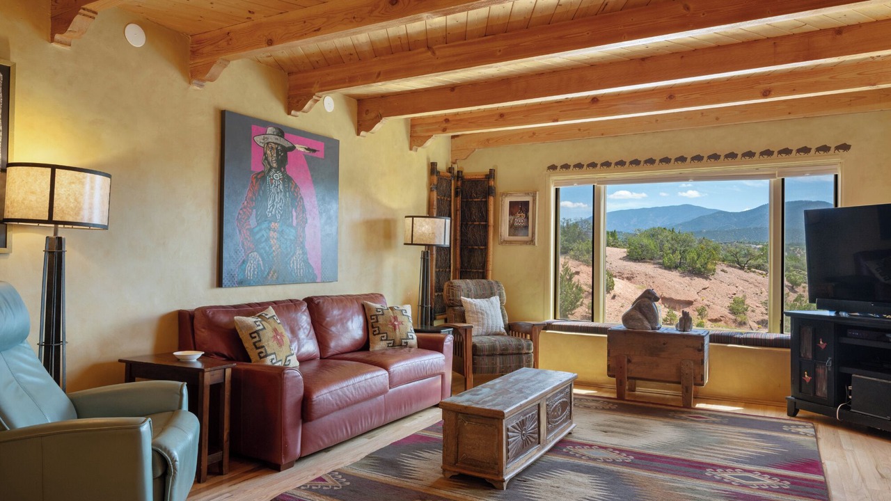 Photo of Livingroom in Northeast Santa Fe
