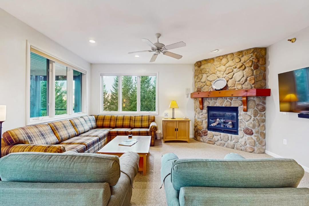 Photo of Livingroom in Jeffersonville