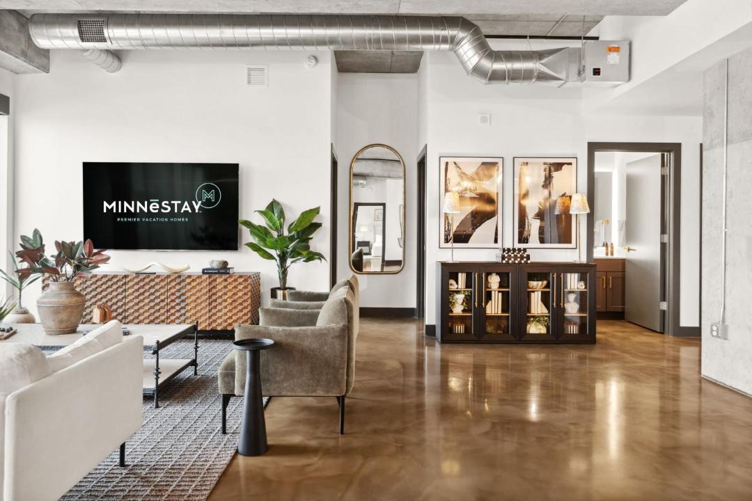 Photo of Others in Warehouse District