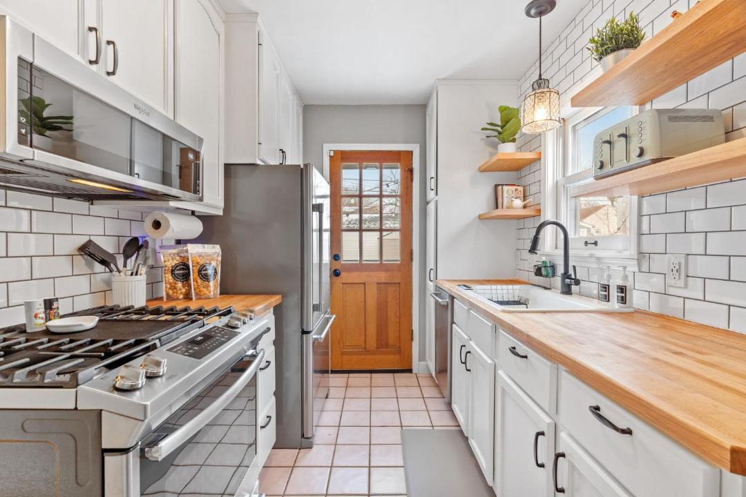 Photo of Kitchen in Diamond Lake