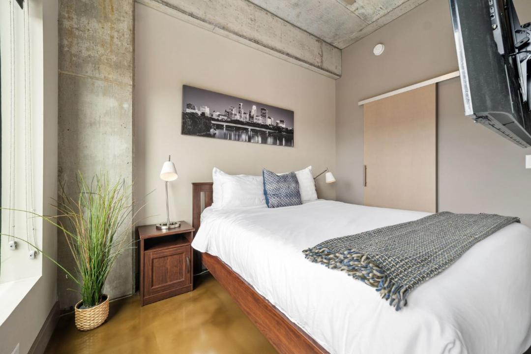 Photo of Bedroom in Warehouse District