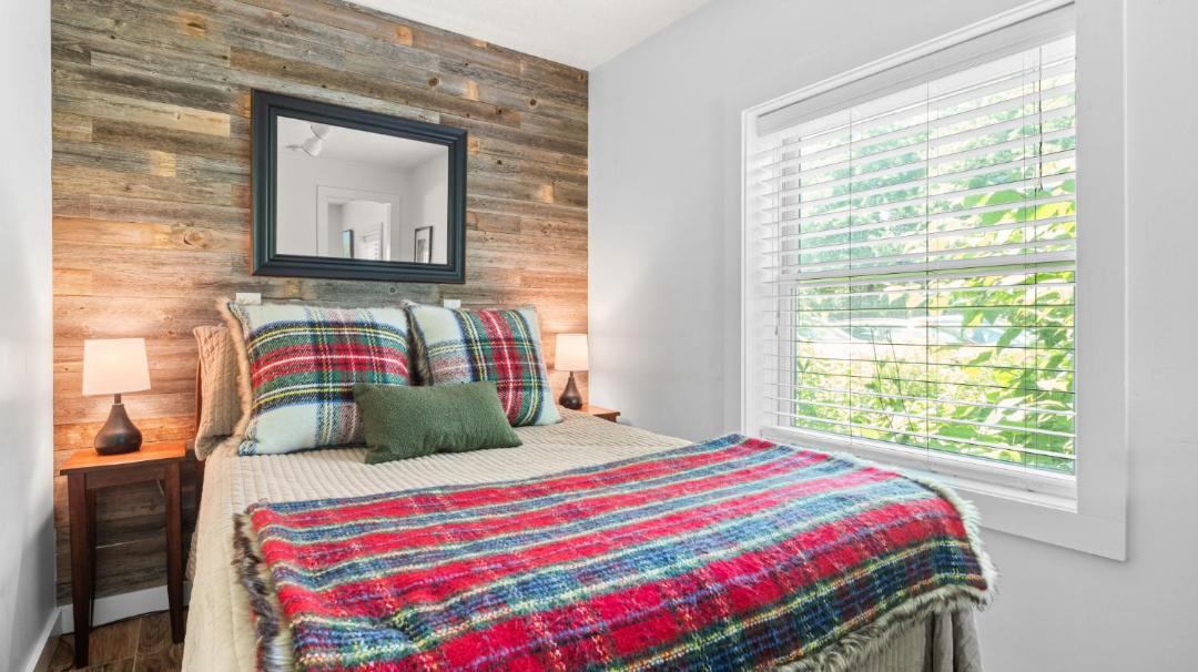 Photo of Bedroom in Stowe Village Historic District
