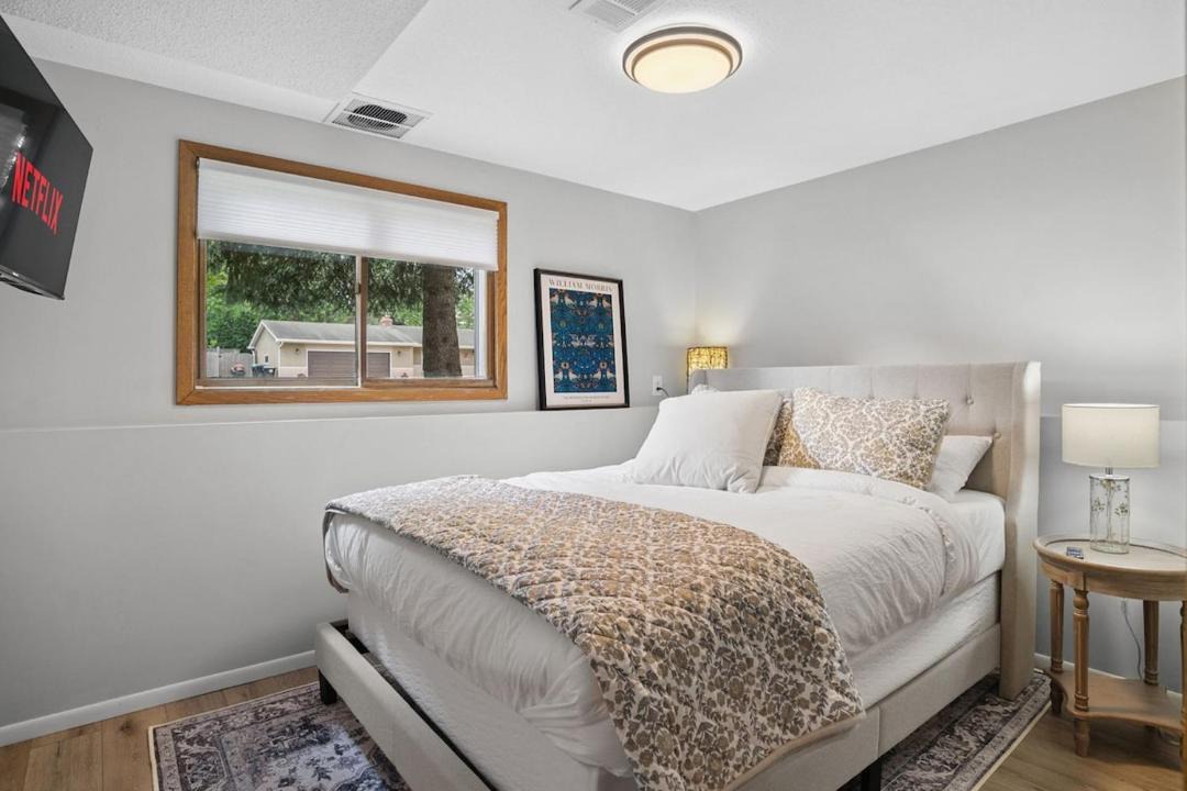Photo of Bedroom in Mounds View