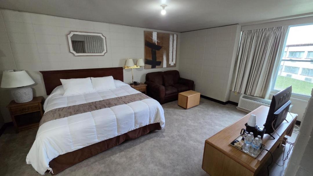 Photo of Bedroom in Osseo