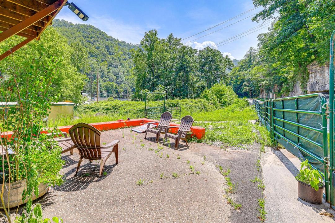Photo of Others in Matewan