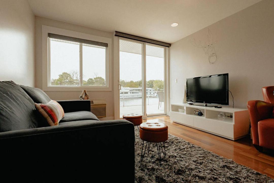 Photo of Livingroom in Saugatuck