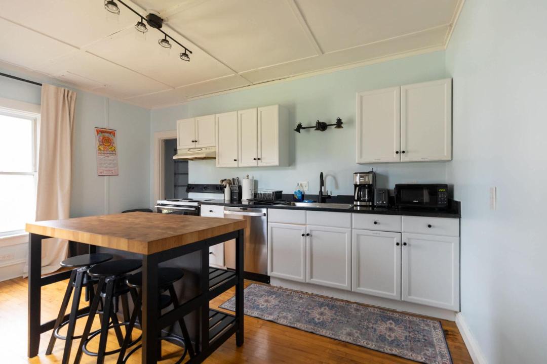 Photo of Kitchen in St. Albans Historic District
