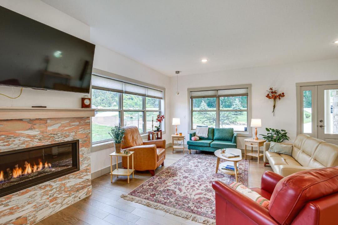 Photo of Livingroom in Pine Island