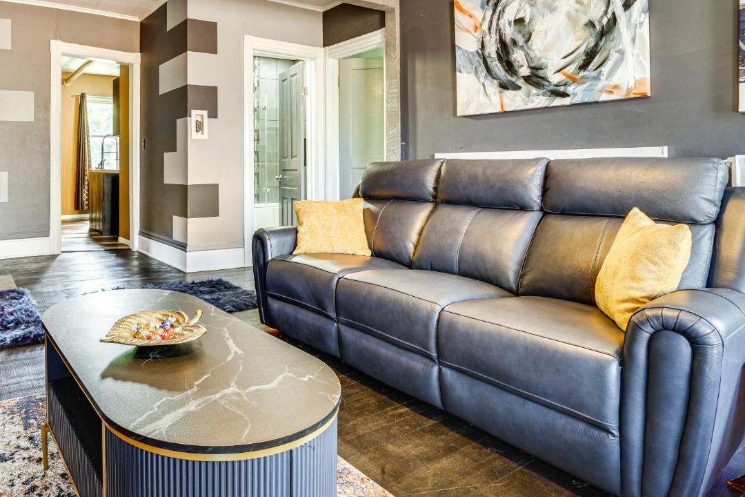 Photo of Livingroom in West Side
