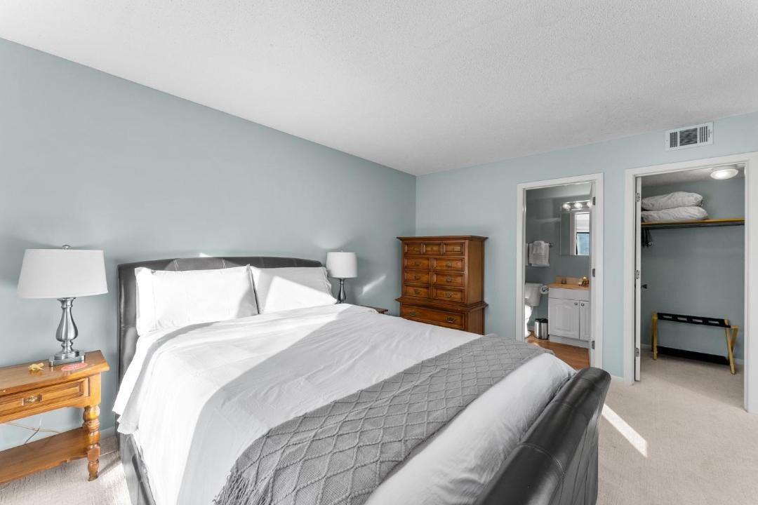 Photo of Bedroom in Marcy-Holmes