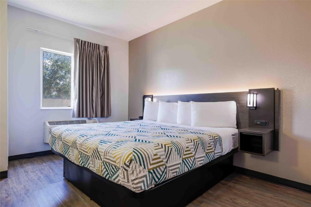 Photo of Bedroom in Northeast Heights