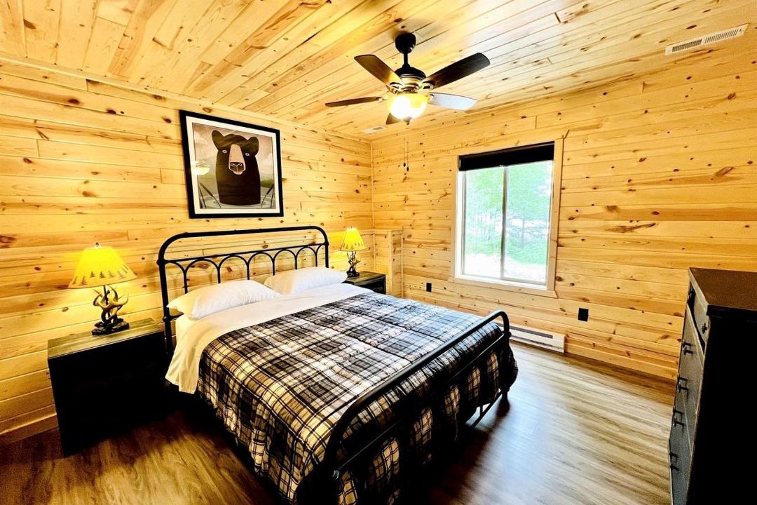 Photo of Bedroom in Stone Lake