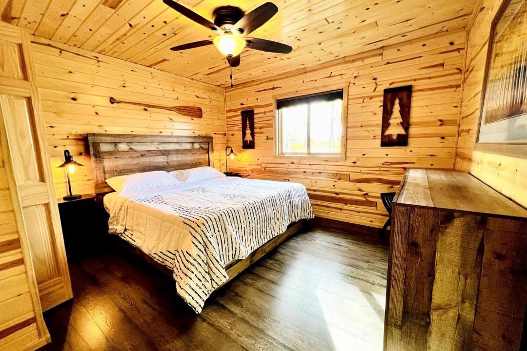 Photo of Bedroom in Stone Lake