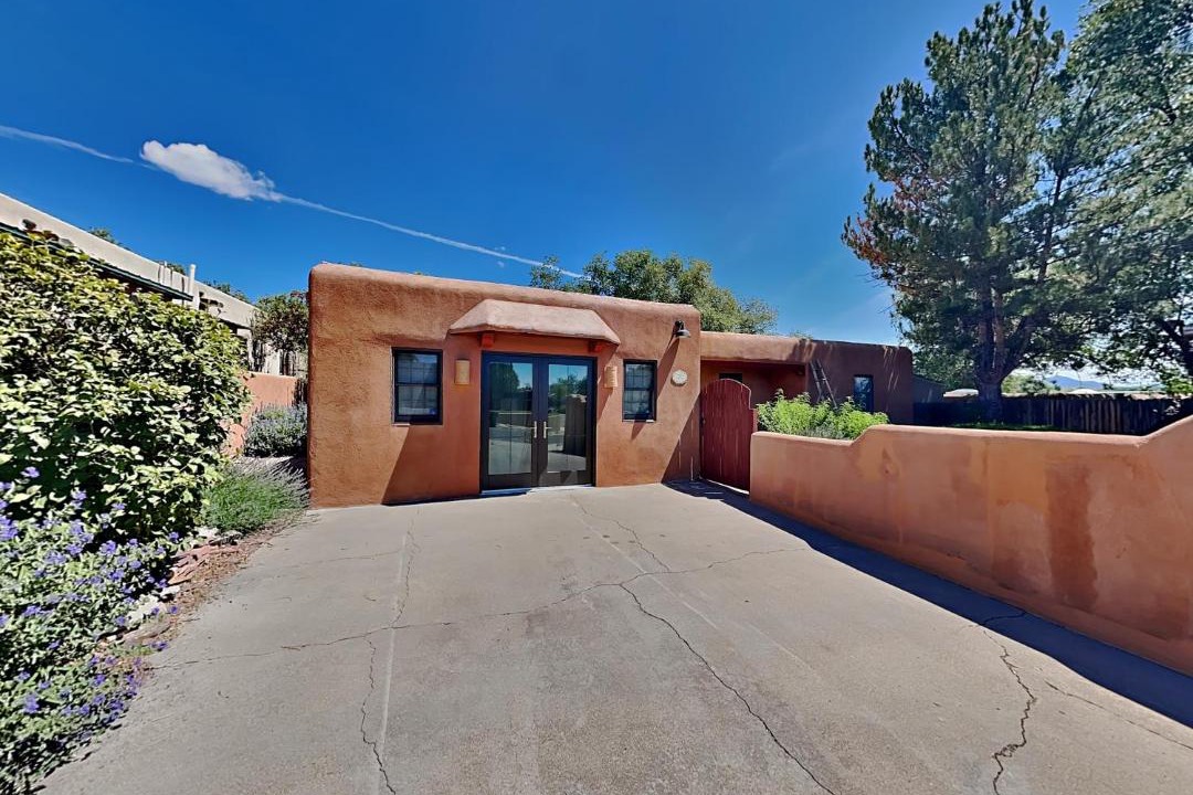 Photo of Others in Santa Fe