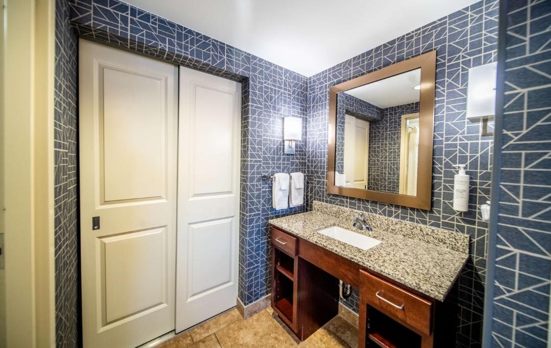 Photo of Bathroom in Kutzky Park