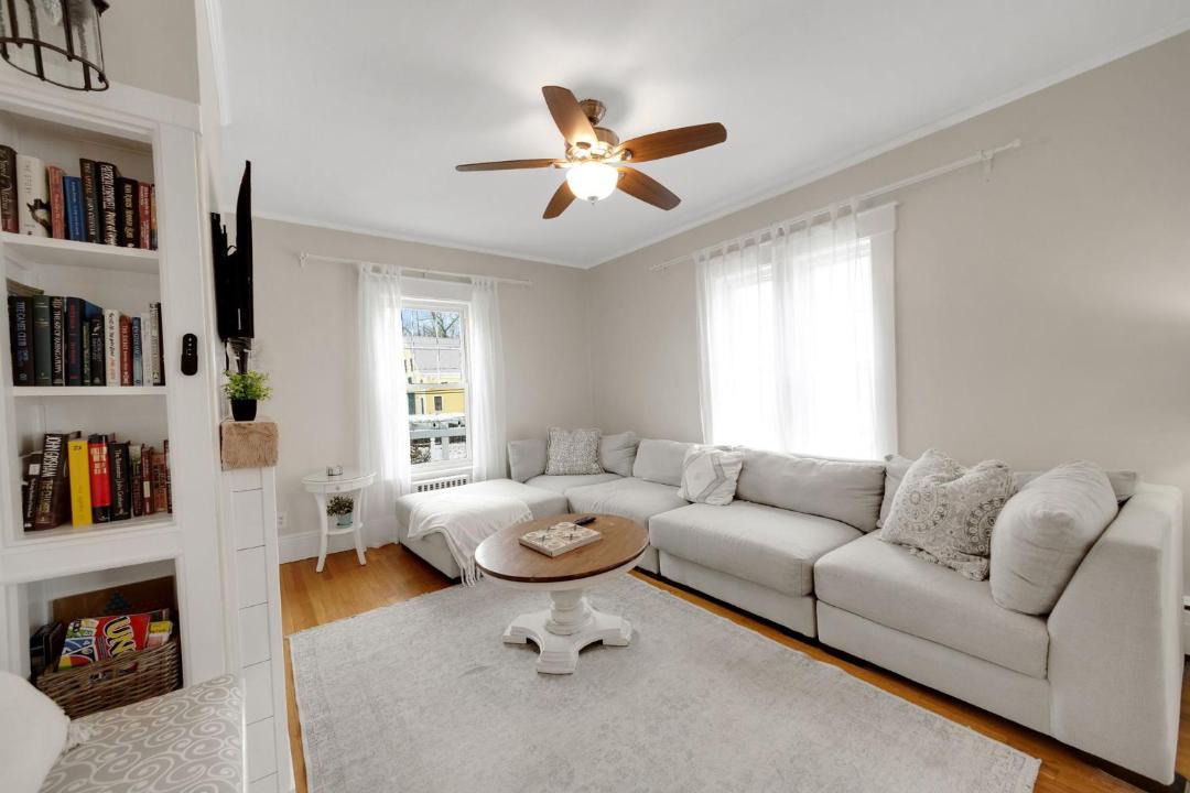 Photo of Livingroom in Wolfeboro