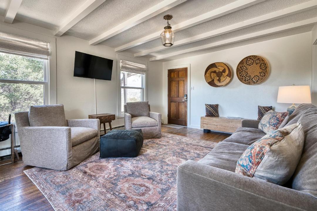 Photo of Livingroom in Tesuque