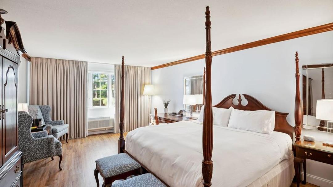 Photo of Bedroom in Avon